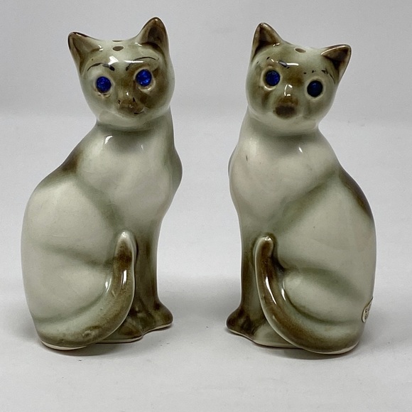 Vintage Siamese Cats Salt and Pepper Blue Eyes 😺 - Picture 1 of 5